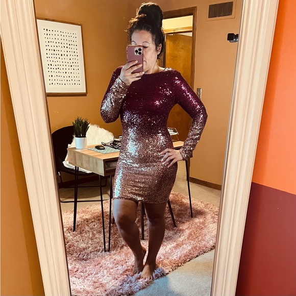 Fashion NOVA Wynn Sequin Dress Burgundy/combo rose gold ombré Size L - Picture 4 of 10